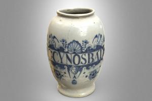 Apothecary vase for rose hip preserve storage, plants, london, painting, medicine, health, ceramics, 18th-century, disease, great-britain, faience, everyday_life
